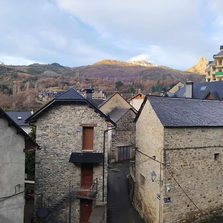 Latitud 42 - Tucasaenlospirineos Apartamento Escarrilla